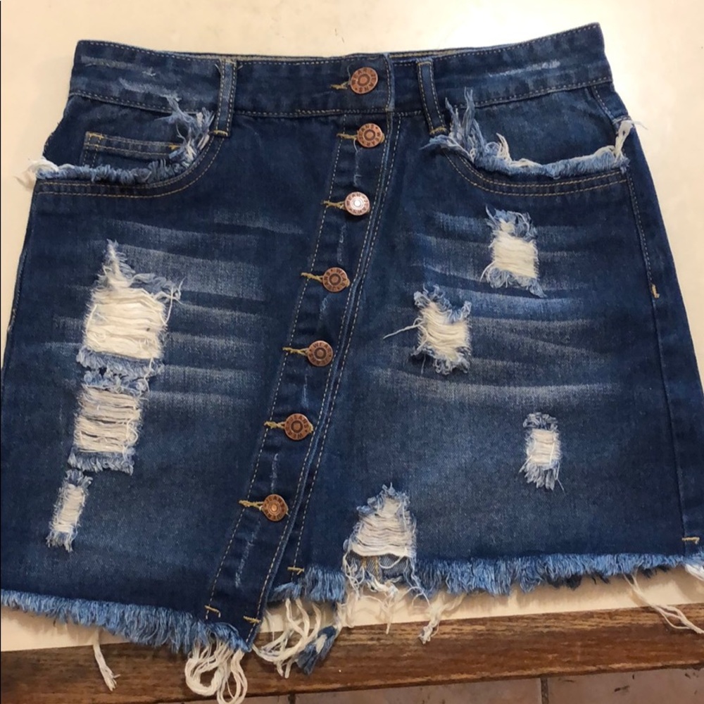 BBQ Moda Ripped Jean Skirt